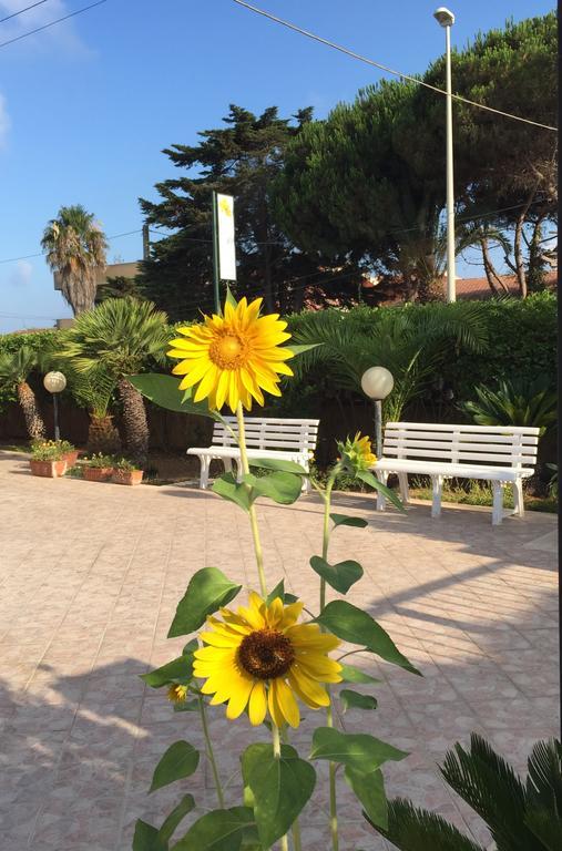 B&B Fiori Gialli Caucana Santa Croce Camerina Exterior photo