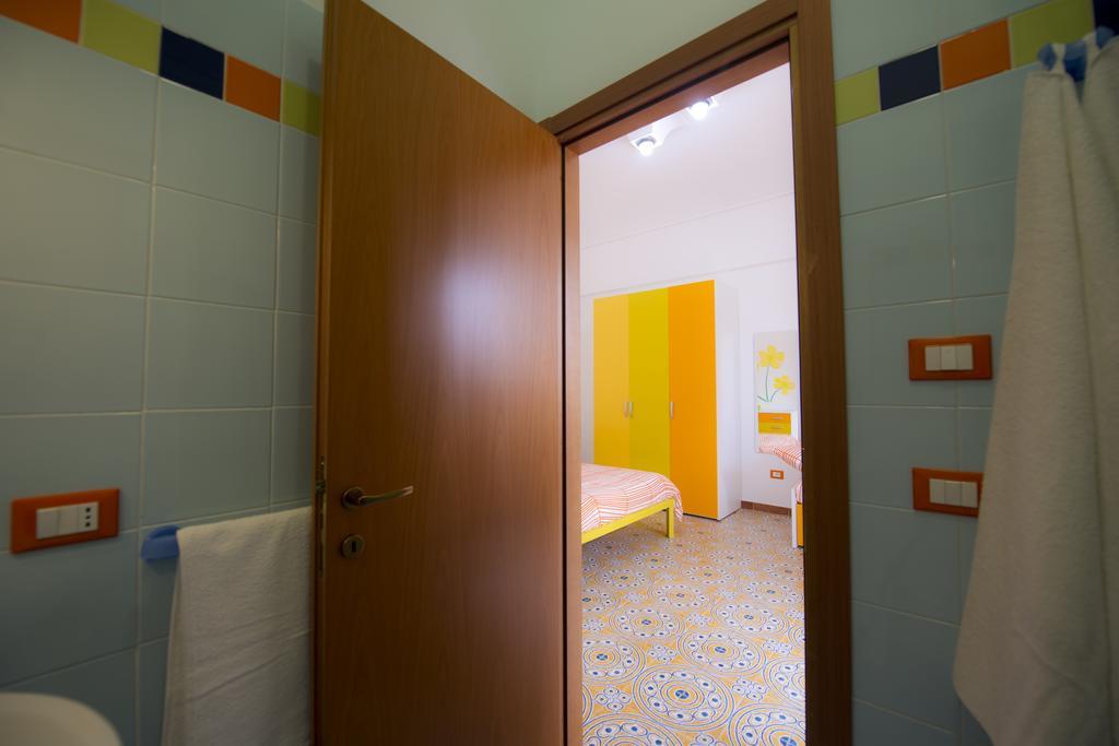 B&B Fiori Gialli Caucana Santa Croce Camerina Room photo