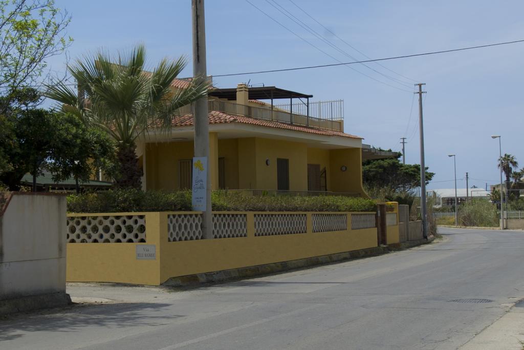 B&B Fiori Gialli Caucana Santa Croce Camerina Exterior photo